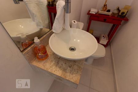 Casa de condomínio para alugar com 130m², 3 quartos e 2 vagas Casa de condomínio para alugar com 130m², 3 quartos e 2 vagasLavabo