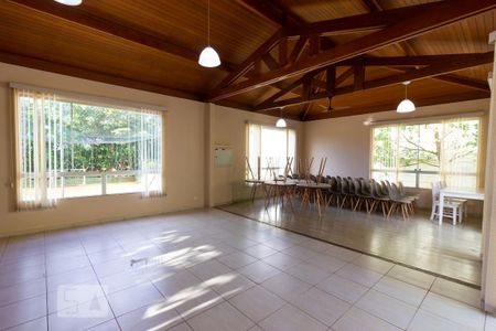 Casa de condomínio para alugar com 130m², 3 quartos e 2 vagas Casa de condomínio para alugar com 130m², 3 quartos e 2 vagasÁrea comum - Salão de festas