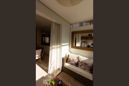 Varanda da Sala de casa de condomínio para alugar com 3 quartos, 130m² em Chácara Canta Galo, Cotia