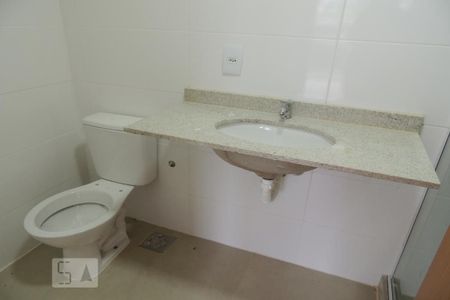 Apartamento para alugar com 60m², 2 quartos e sem vagaBanheiro da Suíte