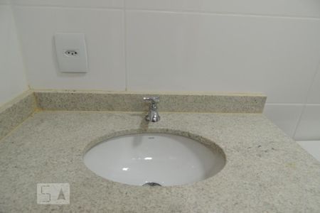 Banheiro Social de apartamento para alugar com 2 quartos, 60m² em Pechincha, Rio de Janeiro