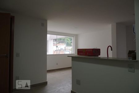 Sala de apartamento para alugar com 2 quartos, 60m² em Pechincha, Rio de Janeiro
