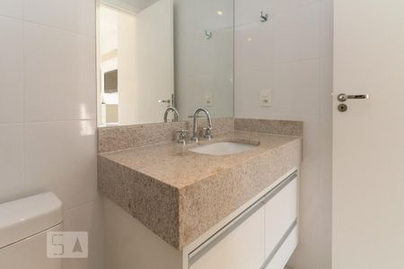 Apartamento para alugar com 39m², 1 quarto e 1 vagaSuíte - Banheiro 