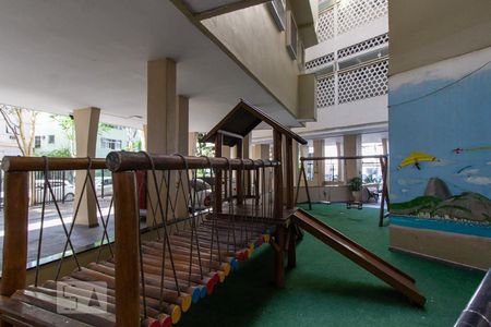 Apartamento à venda com 45m², 2 quartos e 1 vagaÁrea comum - Playground