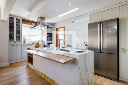 Apartamento para alugar com 200m², 2 quartos e 2 vagasCozinha