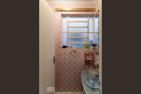 Lavabo de apartamento à venda com 3 quartos, 90m² em Menino Deus, Porto Alegre