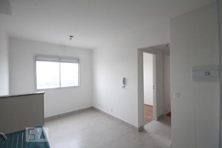 Sala/ Cozinha de apartamento à venda com 2 quartos, 35m² em Parque Fongaro, São Paulo