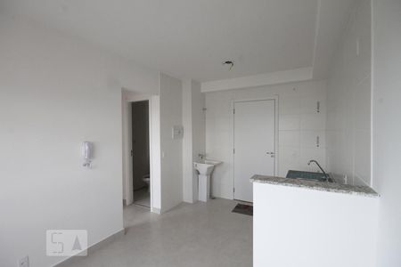 Sala/ Cozinha de apartamento à venda com 2 quartos, 35m² em Parque Fongaro, São Paulo