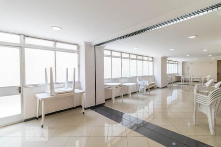 Apartamento para alugar com 85m², 3 quartos e sem vaga Apartamento para alugar com 85m², 3 quartos e sem vagaSalão de festas