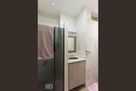 Apartamento para alugar com 144m², 3 quartos e sem vagaBanheiro