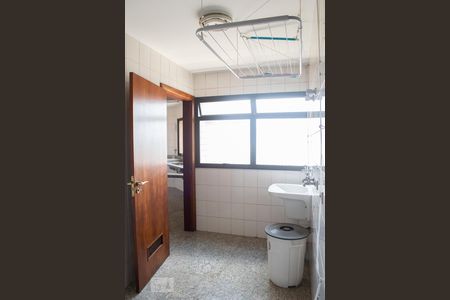 Apartamento à venda com 155m², 4 quartos e 4 vagasÁREA DE SERVIÇO