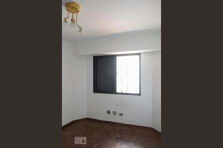 Apartamento à venda com 155m², 4 quartos e 4 vagasQUARTO 2