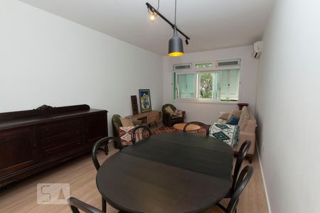 Sala de apartamento à venda com 3 quartos, 97m² em Santana, Porto Alegre