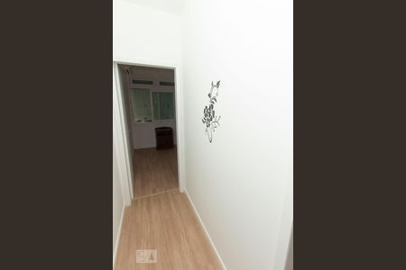 Apartamento à venda com 97m², 3 quartos e sem vagaCorredor