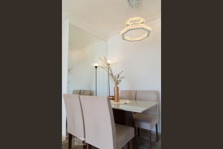 Sala de apartamento para alugar com 2 quartos, 63m² em Vila Alexandria, São Paulo