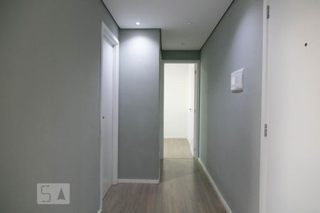 Corredor de apartamento para alugar com 2 quartos, 44m² em Vila Princesa Isabel, São Paulo