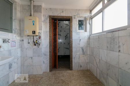 Apartamento para alugar com 150m², 3 quartos e 2 vagasÁrea de serviço