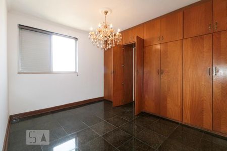 Apartamento para alugar com 150m², 3 quartos e 2 vagasSuíte 2