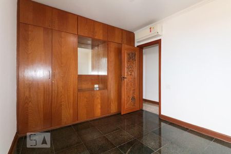 Apartamento para alugar com 150m², 3 quartos e 2 vagasSuíte 1