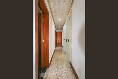 Apartamento para alugar com 150m², 3 quartos e 2 vagasCorredor