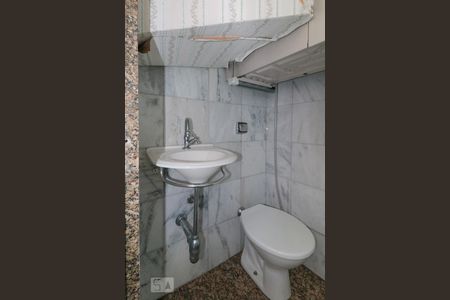 Apartamento para alugar com 150m², 3 quartos e 2 vagasBanheiro de serviço