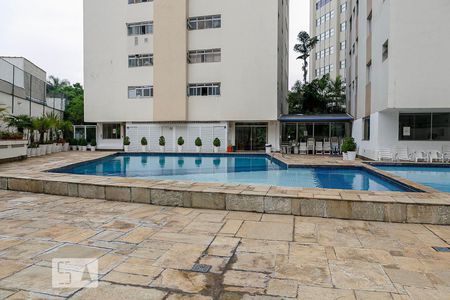 Apartamento para alugar com 150m², 3 quartos e 2 vagasÁrea comum - Piscina