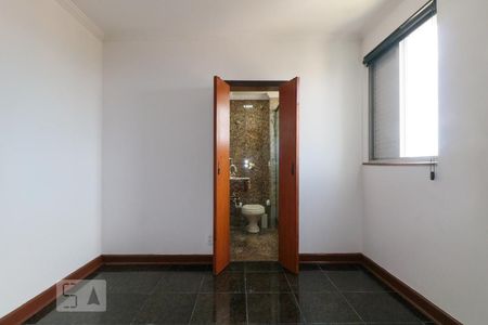 Apartamento para alugar com 150m², 3 quartos e 2 vagasSuíte 1
