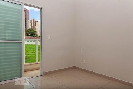 Suíte de apartamento para alugar com 2 quartos, 61m² em Tabajaras, Uberlândia