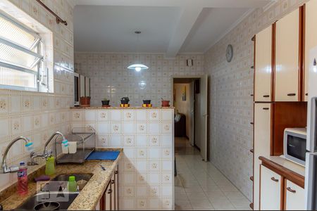 Casa à venda com 177m², 3 quartos e 2 vagas Casa à venda com 177m², 3 quartos e 2 vagasCozinha