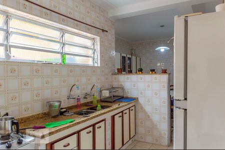 Casa à venda com 177m², 3 quartos e 2 vagas Casa à venda com 177m², 3 quartos e 2 vagasCozinha