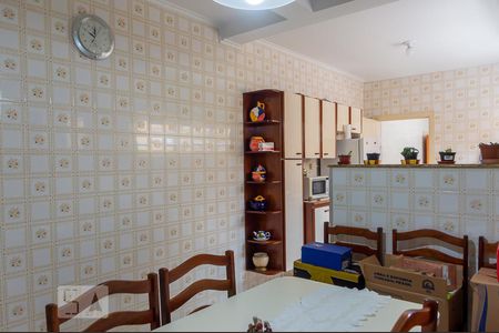 Casa à venda com 177m², 3 quartos e 2 vagas Casa à venda com 177m², 3 quartos e 2 vagasCozinha