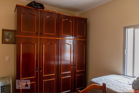 Casa à venda com 177m², 3 quartos e 2 vagas Casa à venda com 177m², 3 quartos e 2 vagasQuarto 2