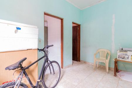Casa à venda com 200m², 2 quartos e 2 vagasCasa 2 - Edícula