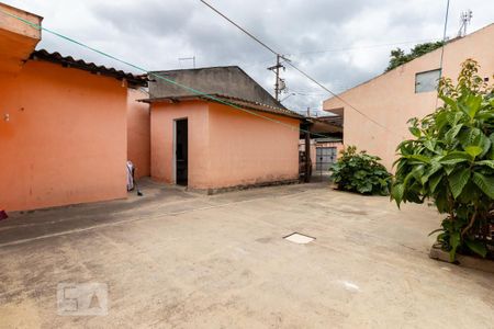Casa à venda com 200m², 2 quartos e 2 vagasQuintal
