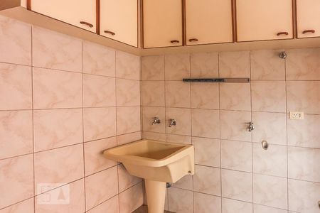 Casa à venda com 160m², 3 quartos e 6 vagasArea de Serviço