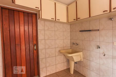 Casa à venda com 160m², 3 quartos e 6 vagasArea de Serviço