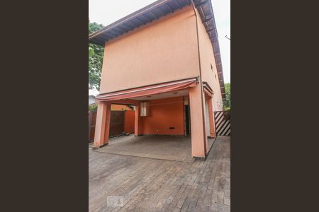 Casa à venda com 160m², 3 quartos e 6 vagasQuintal