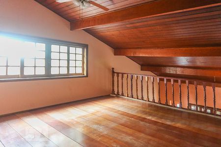 Casa à venda com 160m², 3 quartos e 6 vagasMezzanino