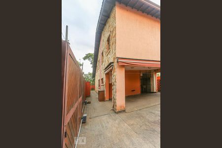 Casa à venda com 160m², 3 quartos e 6 vagasGaragem