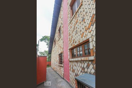 Casa à venda com 160m², 3 quartos e 6 vagasCorredor Lateral