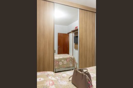 Casa à venda com 300m², 3 quartos e 2 vagasQuarto 2