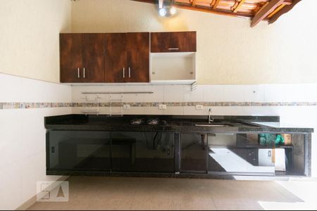 Casa para alugar com 200m², 3 quartos e 1 vagaQuintal