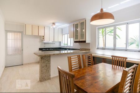 Casa para alugar com 200m², 3 quartos e 1 vagaCozinha