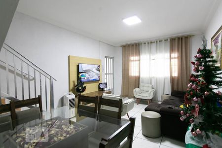 Sala de casa à venda com 3 quartos, 200m² em Jardim Helena, São Paulo