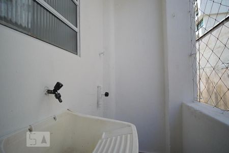 Apartamento para alugar com 48m², 1 quarto e sem vagaArea de Serviço