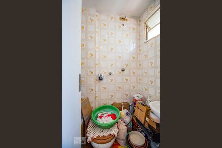 Apartamento à venda com 111m², 2 quartos e 2 vagasBanheiro de Serviço