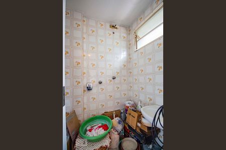 Apartamento à venda com 111m², 2 quartos e 2 vagasBanheiro de Serviço