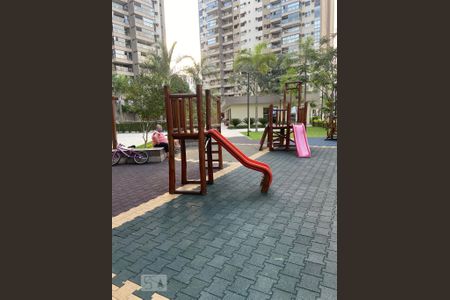 Apartamento à venda com 83m², 3 quartos e 1 vagaÁrea Comum - Playground