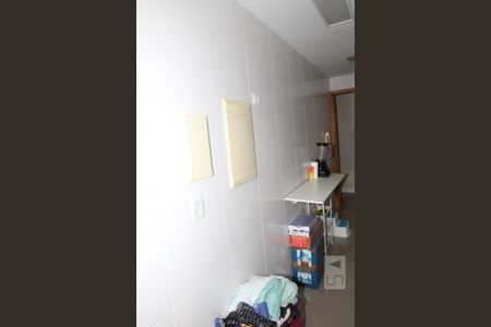 Apartamento à venda com 83m², 3 quartos e 1 vagaÁrea de Serviço