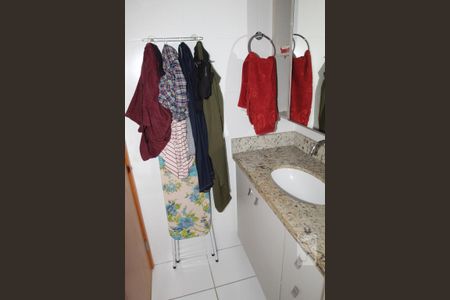 Apartamento à venda com 83m², 3 quartos e 1 vagaBanheiro da Suíte